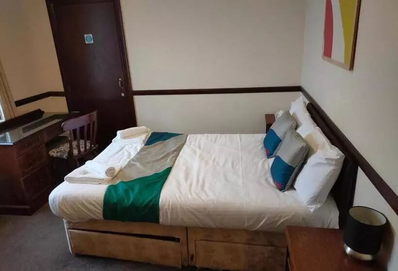 デラックスの４人部屋, Brunel Inn