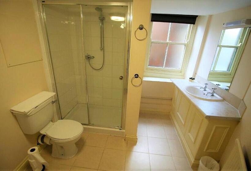 Номер Стандарт, The Kings Arms