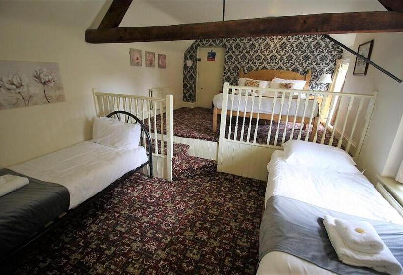 Четырехместный Номер Стандарт, The Kings Arms