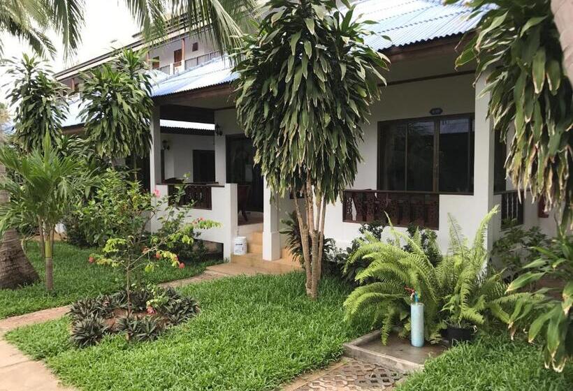 スタンダードバンガロー, Marina Beach Resort Sha Extra Plus