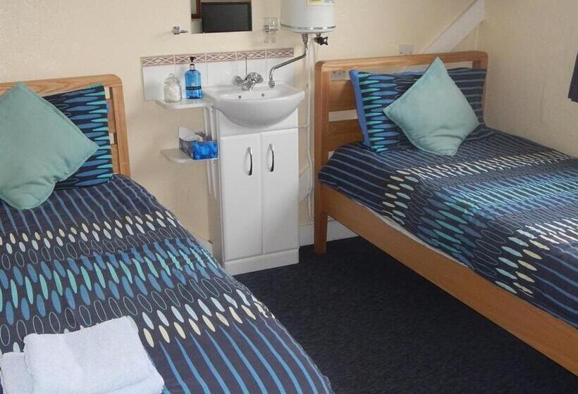 اتاق استاندارد با سرویس بهداشتی مشترک, Rob Roy Guest House