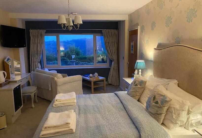 Люкс, The Gables Bed & Breakfast