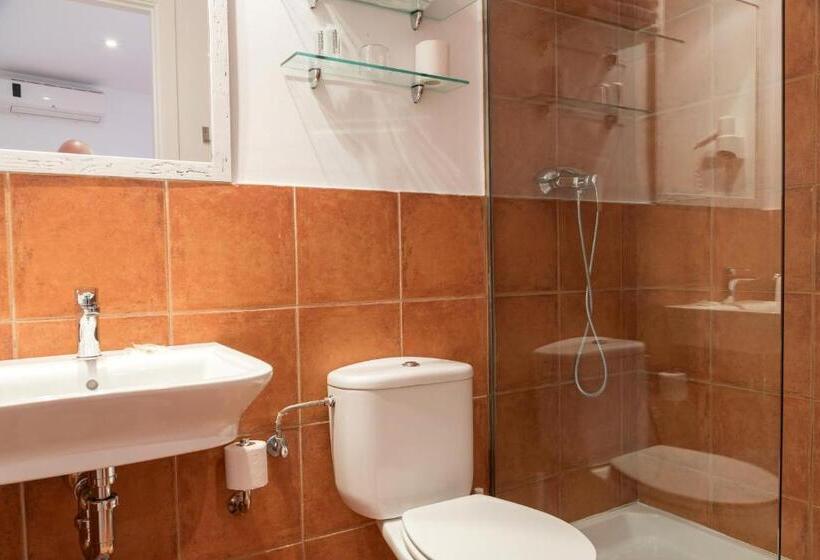 スタンダードトリプルルーム, 3 Arcs