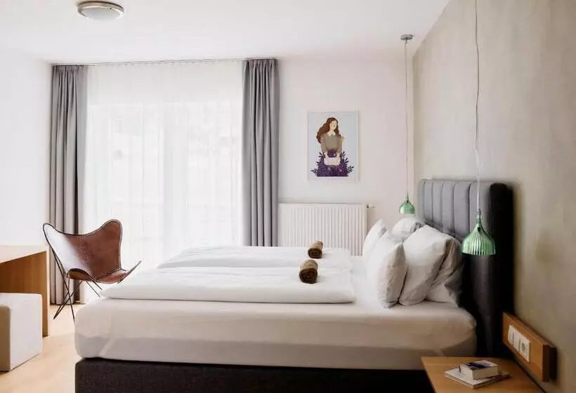 اتاق استاندارد, Arx Guesthouse