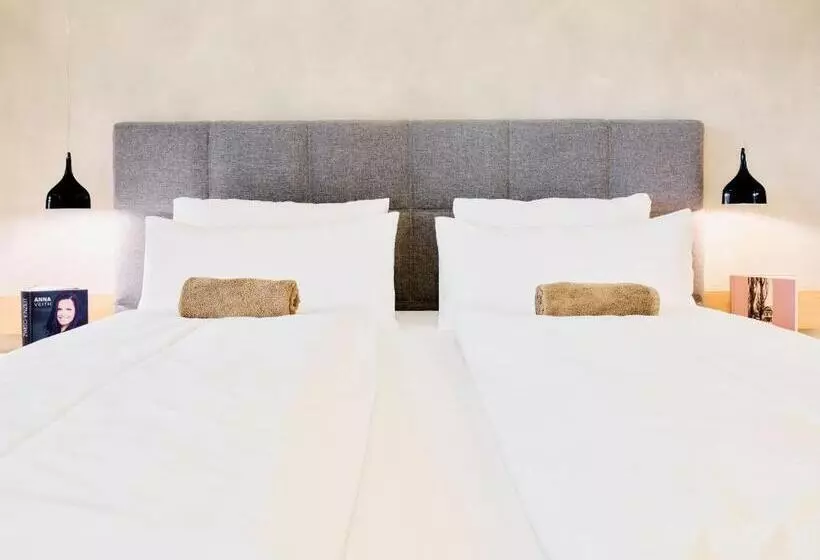 اتاق استاندارد, Arx Guesthouse