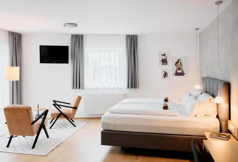 اتاق سوپریور, Arx Guesthouse