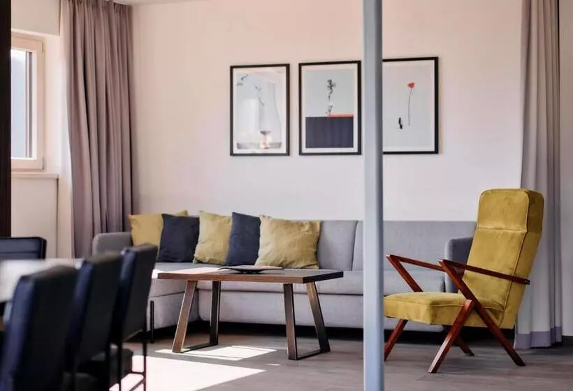 سوییت, Arx Guesthouse