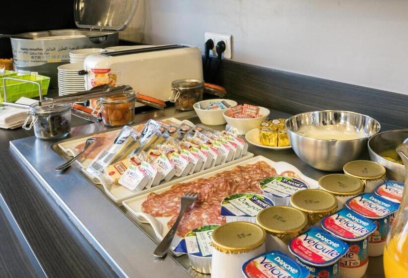 اتاق خانوادگی, Brit Hotel Dieppe