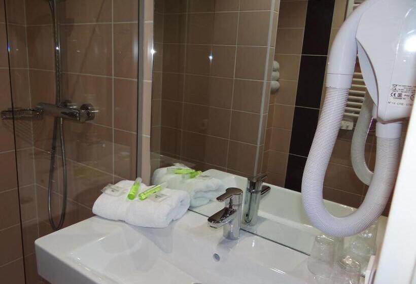 اتاق پریمیوم سه تخته, Brit Hotel Dieppe