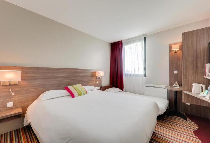 Трехместный Номер Премиум, Brit Hotel Dieppe