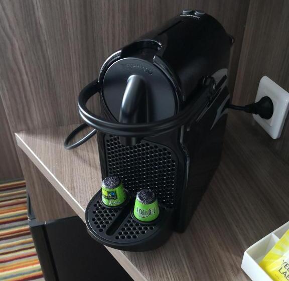 اتاق پریمیوم سه تخته, Brit Hotel Dieppe