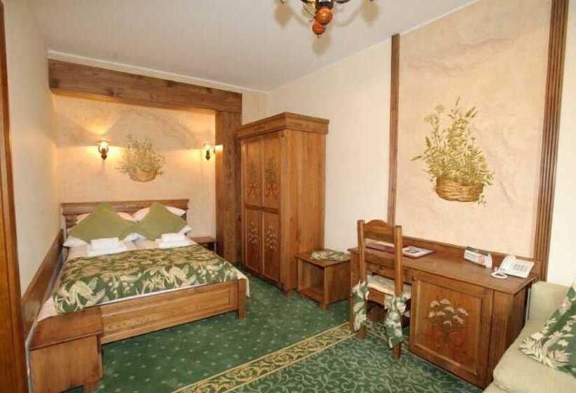 スーペリアールーム, Carpatia Bieszczadzki Gościniec