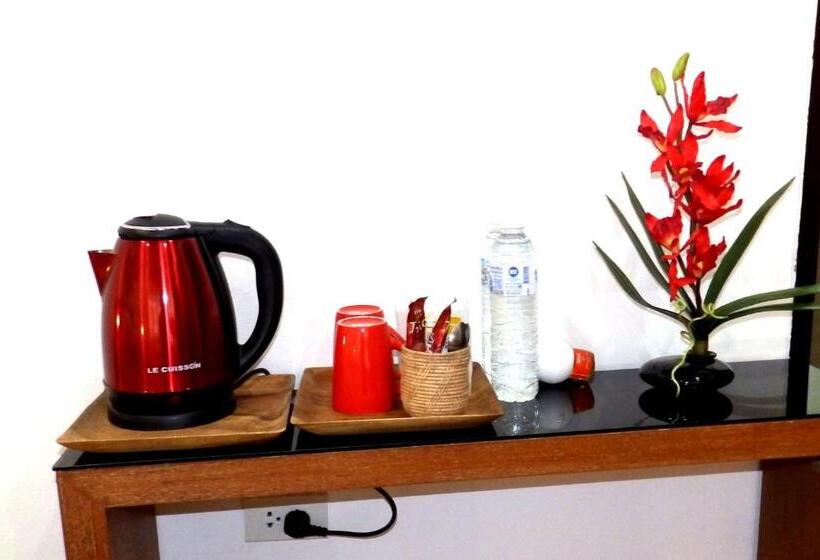 スタンダードルーム, Rice Barn And Rooms