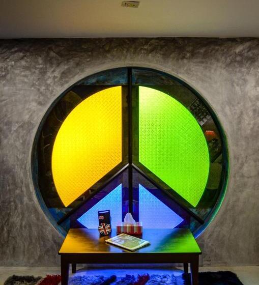 デラックスルーム, Rice Barn And Rooms