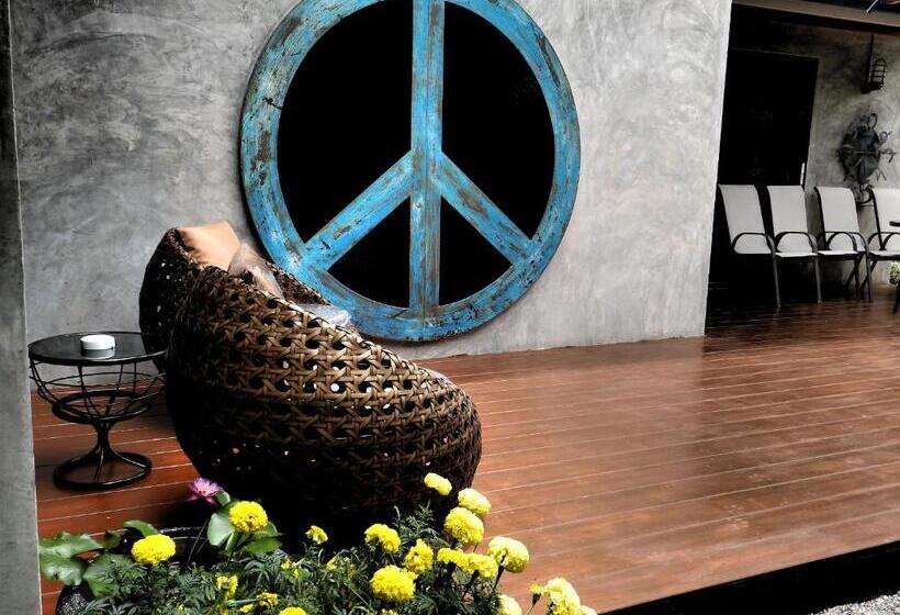 デラックスルーム, Rice Barn And Rooms