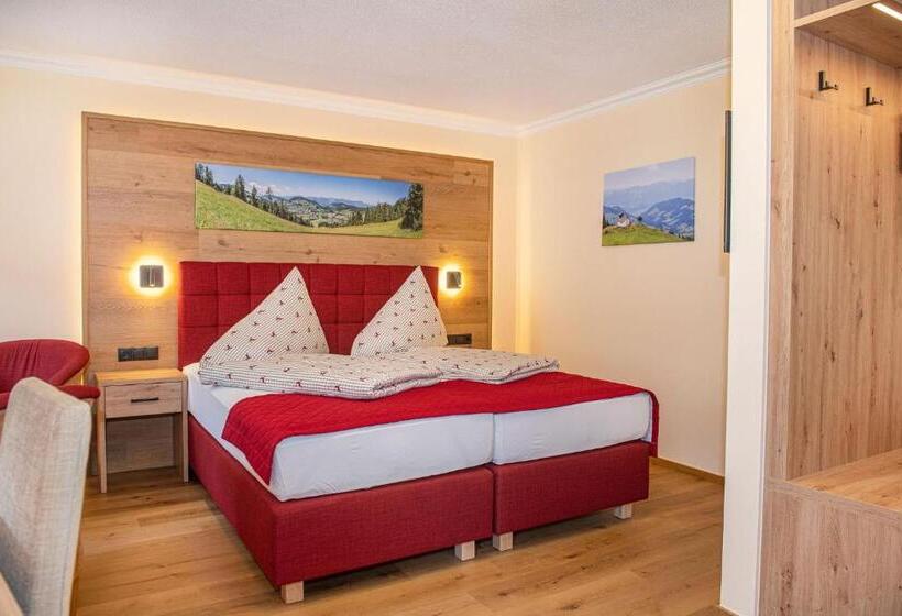 高级大房间, Schneeberger