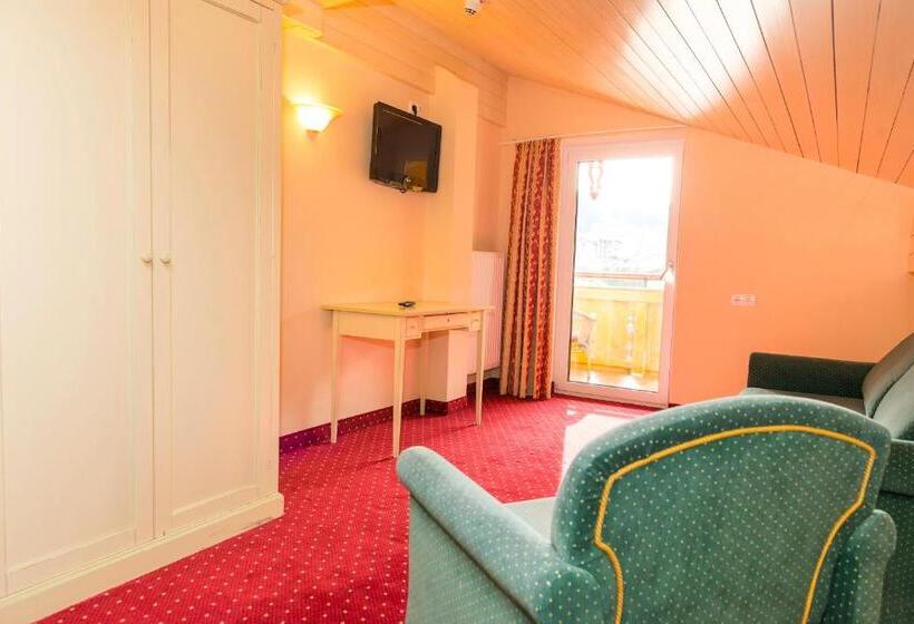 小型套房, Schneeberger