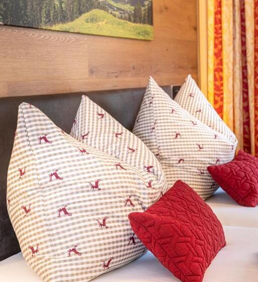 家庭小型套房, Schneeberger