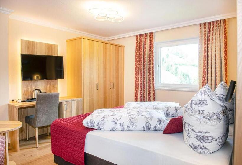 家庭小型套房, Schneeberger