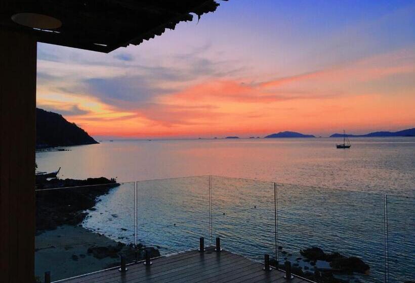 غرفة قياسية مزوَّدة بجاكوزي مطلة على البحر, The Cliff Lipe