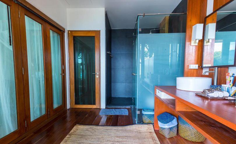 فيلا غرفة نوم واحدة مطلّة علي البحر, The Cliff Lipe