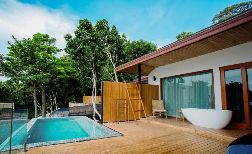 וילת חדר שינה 1 עם נוף לים, The Cliff Lipe