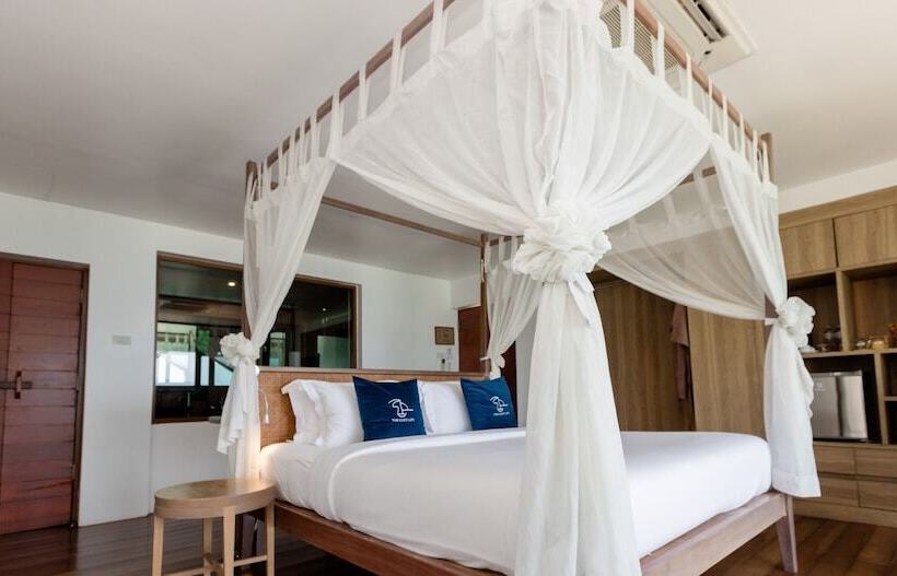 فيلا غرفة نوم واحدة مطلّة علي البحر, The Cliff Lipe