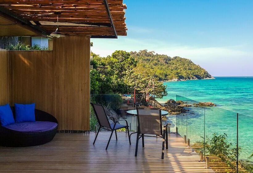 غرفة قياسية مزوَّدة بجاكوزي مطلة على البحر, The Cliff Lipe