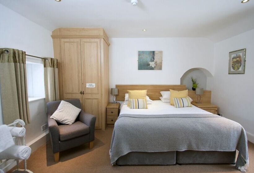 Номер Стандарт, The Plough Inn