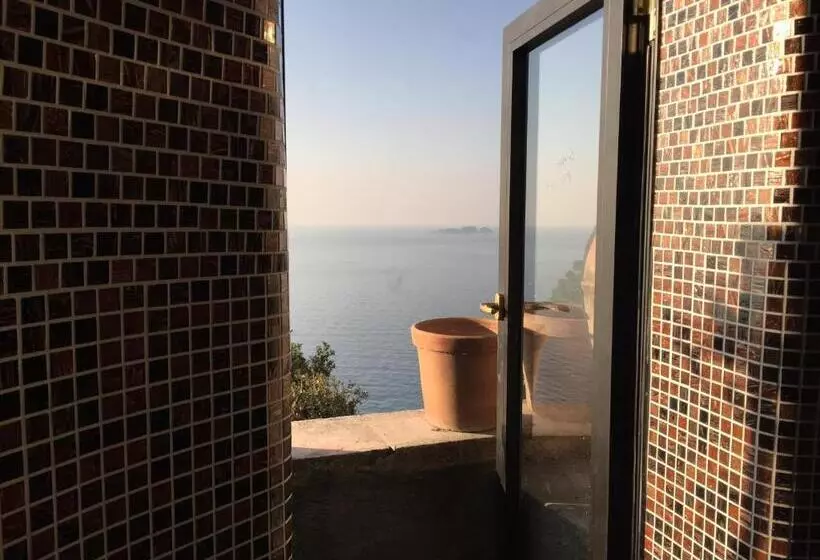 Deluxe Suite Sea View, Villa Magia