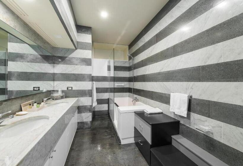 豪华海景房, Villa Magia