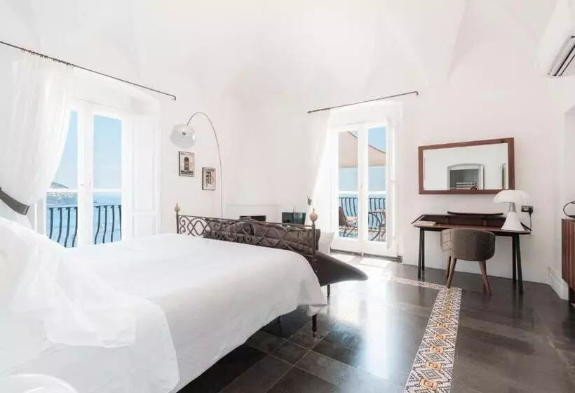 سوئیت با تخت بزرگ, Villa Magia