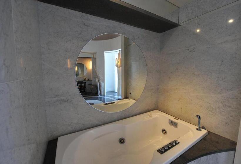 带大床的套房, Villa Magia