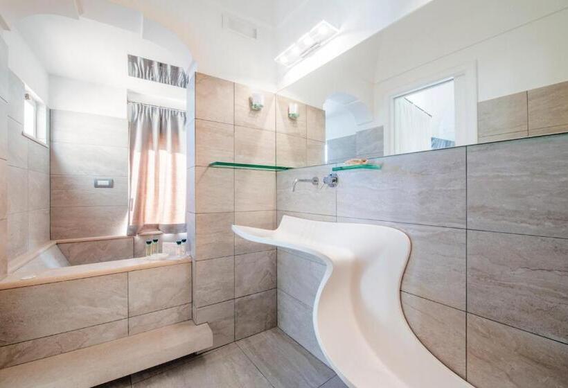 海景套房, Villa Magia