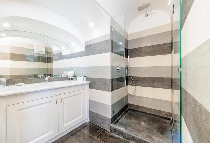 海景标准间带阳台, Villa Magia