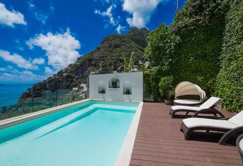 سوییت با استخر, Villa Magia