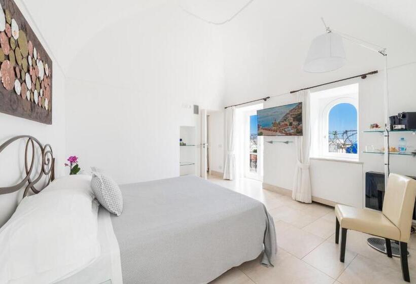 套房配有游泳池, Villa Magia