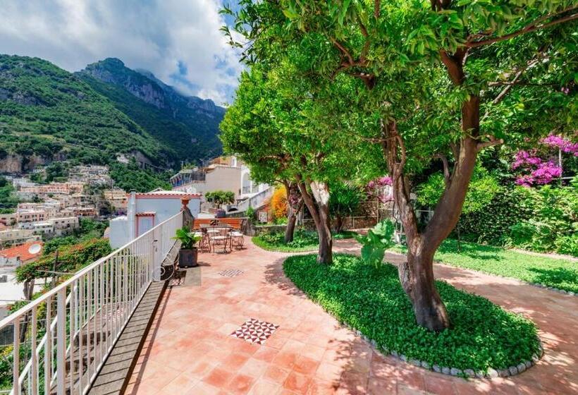 带露台的套间, Villa Magia