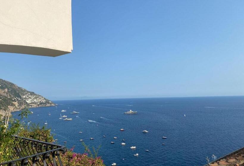 标准间, Villa Magia