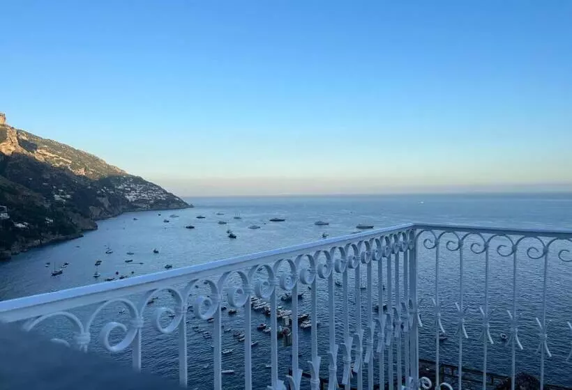 ویلای 1 خوابه, Villa Magia