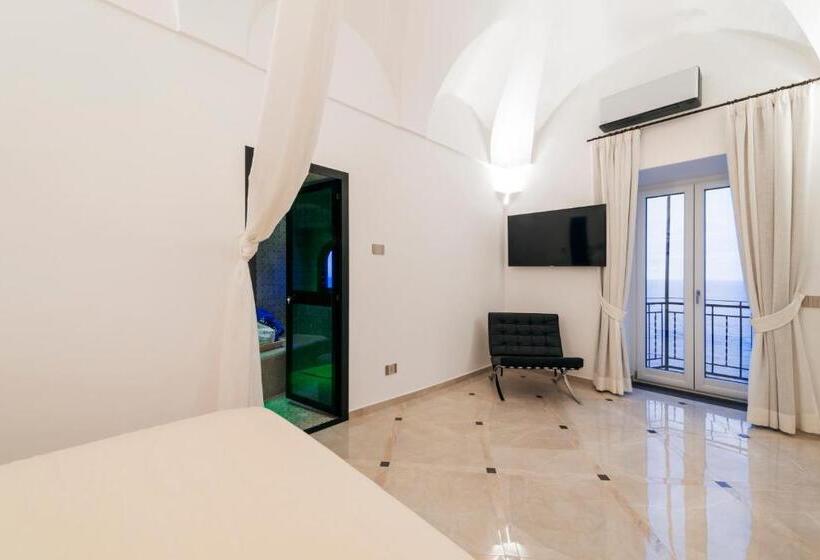 高级套房带海景, Villa Magia