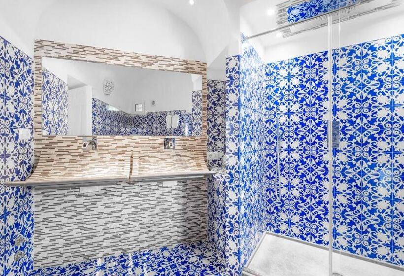 家庭套房, Villa Magia