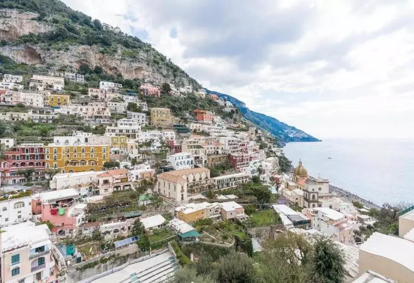 آپارتمان 1 خوابه با چشم‌انداز دریا, Villa Magia
