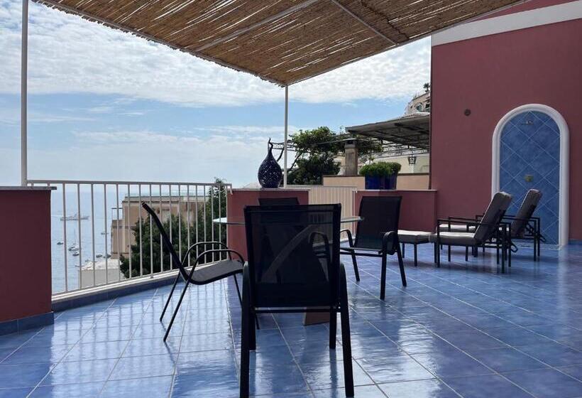 带1个卧室的带海景的公寓, Villa Magia