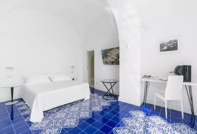 آپارتمان 1 خوابه با چشم‌انداز دریا, Villa Magia