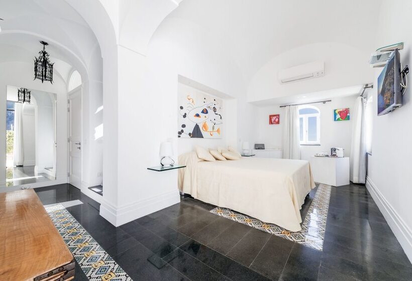 海景标准间带阳台, Villa Magia