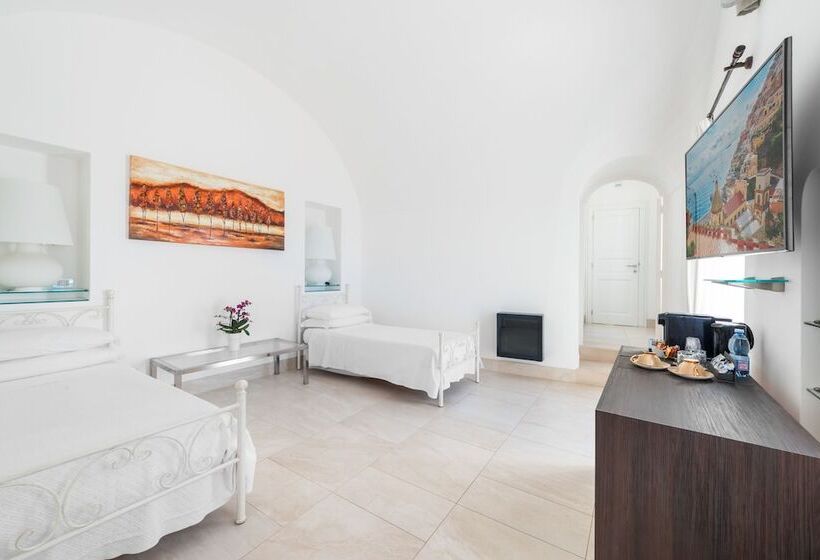 套房配有游泳池, Villa Magia