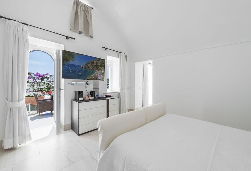 套房配有游泳池, Villa Magia