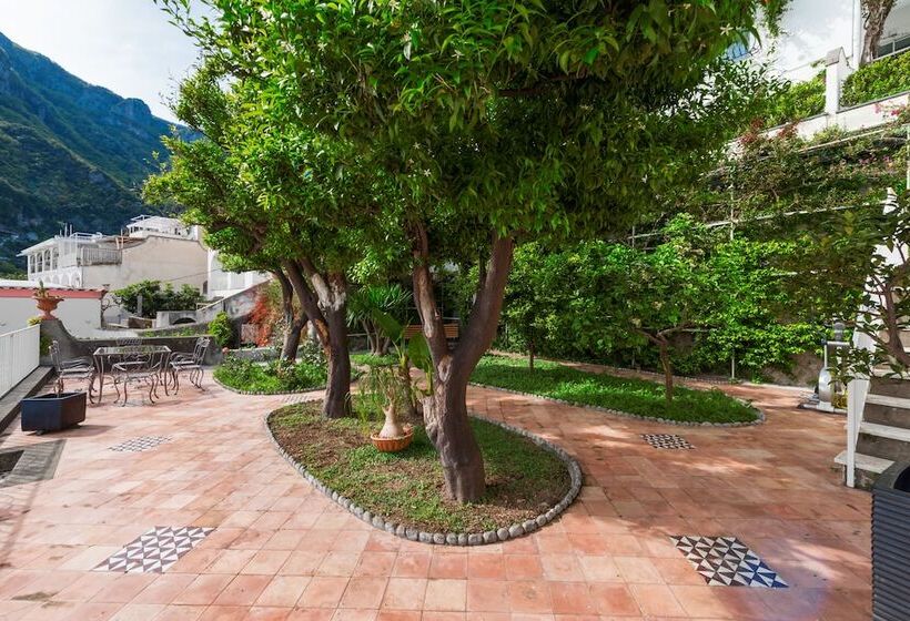 带露台的套间, Villa Magia