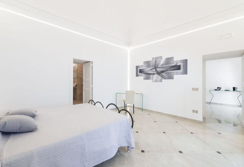 小型套房带阳台, Villa Magia